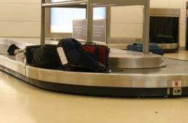 Un bagaj suspect a provocat evacuarea aeroportului din Targu Mures