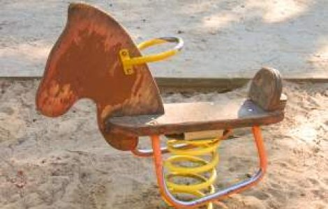 Se schimba Legea Adoptiilor: Ce se va intampla cu orfanii nostri?