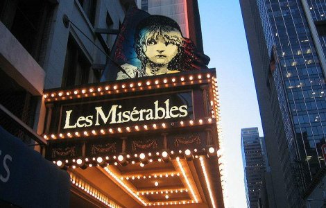 Anne Hathaway face sacrificii pentru rolul din Mizerabilii