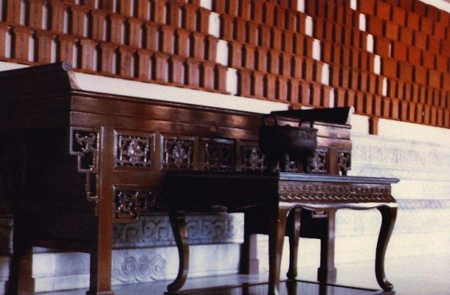 Prabusirea unei podele intr-un lacas de cult din Franta a omorat un copil