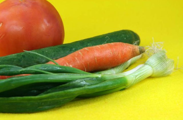 Postul Pastelui: La oras pentru detoxifiere, la sat pentru traditie