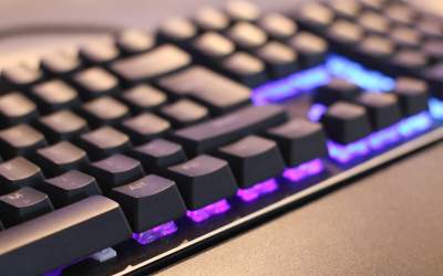 PC Gaming: 5 desktop-uri...