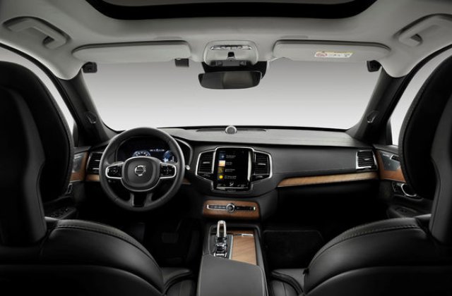 Volvo va introduce o noua masura de siguranta: masina va incetini si parca singura daca detecteaza ca soferul este sub influenta alcoolului