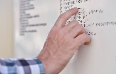Premiera in Romania: sistem de ghidare pentru nevazatori la Muzeul National de Istorie a Romaniei