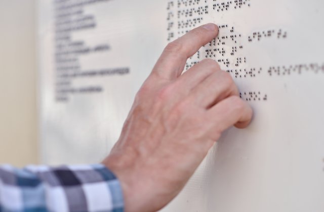 Premiera in Romania: sistem de ghidare pentru nevazatori la Muzeul National de Istorie a Romaniei