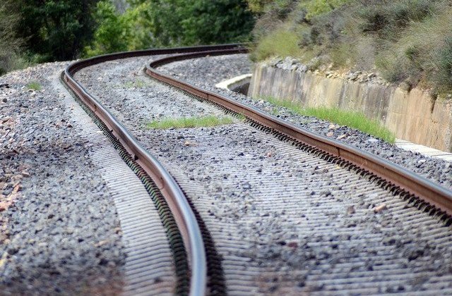 Vagonul unui tren a deraiat, in Brasov