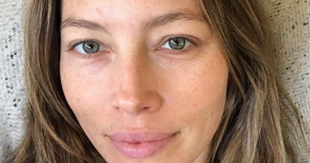  Top  10+ vedete care si-au facut curaj si au renuntat la machiaj. Le mai recunosti?