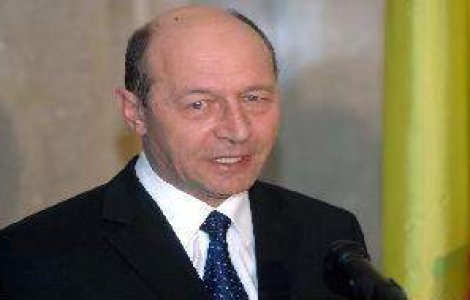 Basescu: Este gresita blamarea 'investitiei de miliarde' a lui Popoviciu