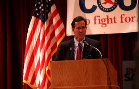 Santorum se retrage din campania electorala