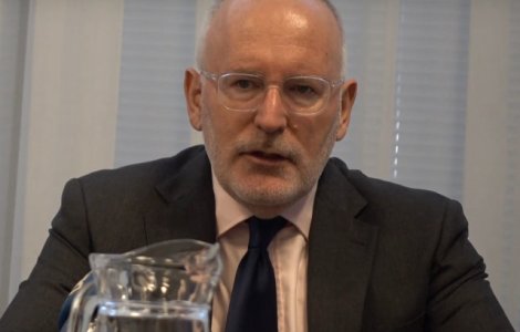 Timmermans: PSD are un comportament total inaceptabil pentru familia mea politica