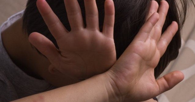 Elevul batut de preot la Botosani a facut comotie cerebrala: "L-a izbit cu capul de perete"