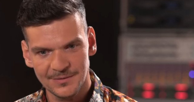 Tudor Chirila recunoaste ca a lovit un barbat care i-a facut tatal securist: "Nu m-am putut stapani"