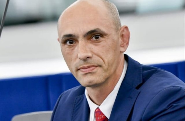 Eurodeputat PSD: Manfred Weber sa dea lectii Guvernului Merkel, nu Guvernului de la Bucuresti