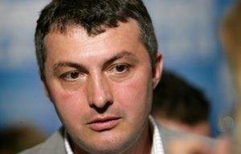 Codrut Seres, trimis in judecata pentru tradare