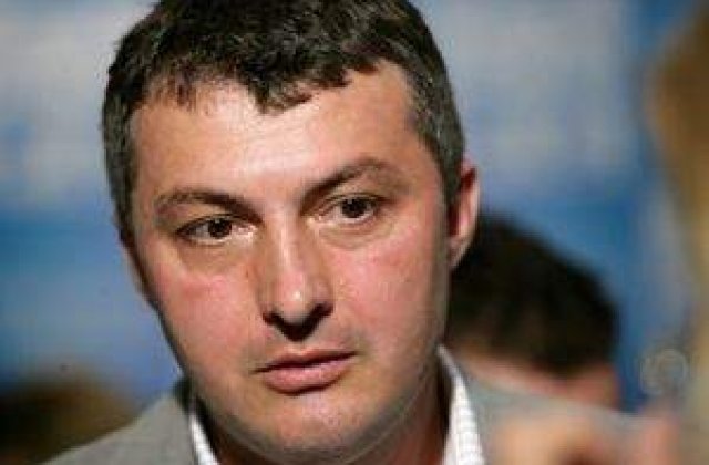 Codrut Seres, trimis in judecata pentru tradare