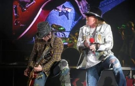 Axl Rose a refuzat sa se reunesca cu membrii Guns &#39;n Roses