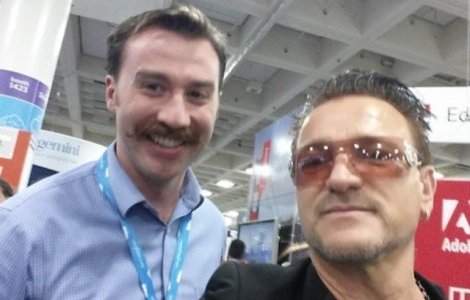  Top  Confuzii de proportii, pe fondul asemanarilor izbitoare: 10 fani care au crezut ca au intalnit celebritati