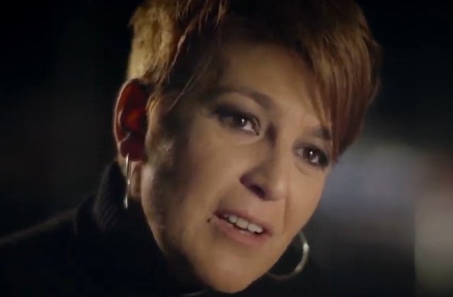 Carmen Avram: Vin masini cu tone de pamant extras noaptea, ilegal, de la Rosia Montana. Ies carucioare cu aur