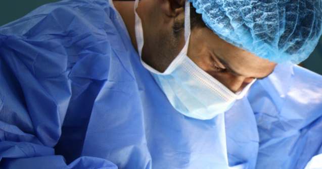 Premiera: Transplant de rinichi de la o donatoare infectata cu HIV