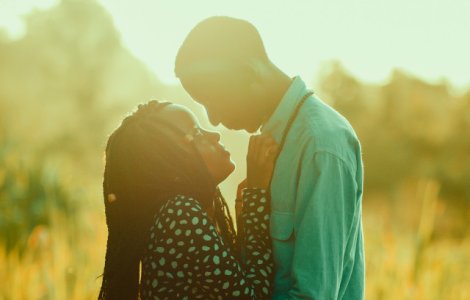  Top  10 curiozitati despre Africa, tara in care barbatii nu obisnuiesc sa ofere flori femeilor