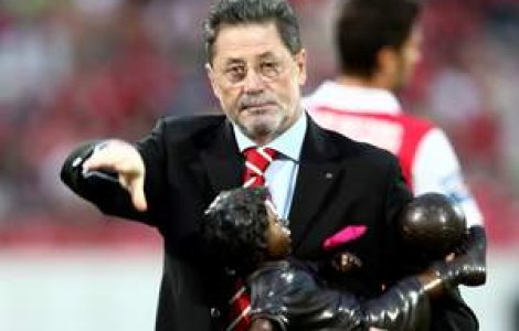 Cornel Dinu: 'Piturca gandeste?! Gandirile sale sunt foarte limitate'