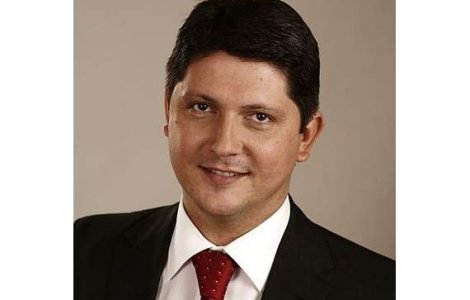 Corlatean: Unii parlamentari ai Puterii vor vota motiunea de cenzura