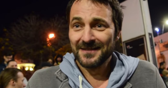 Actorul Andrei Aradits, la protest: Chiar atat de tolomaci suntem, chiar atat de prosti?