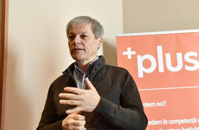 Ciolos: Avem si noi un grup care lucreaza la intrebarea pentru referendum. Cred ca pot fi gasite formule pentru ca romanii sa raspunda la acest lucru