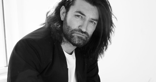 Smiley pleaca intr-un turneu inedit