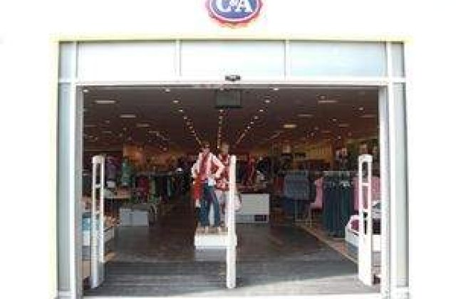 Maine se deschide primul magazin C&A din Romania