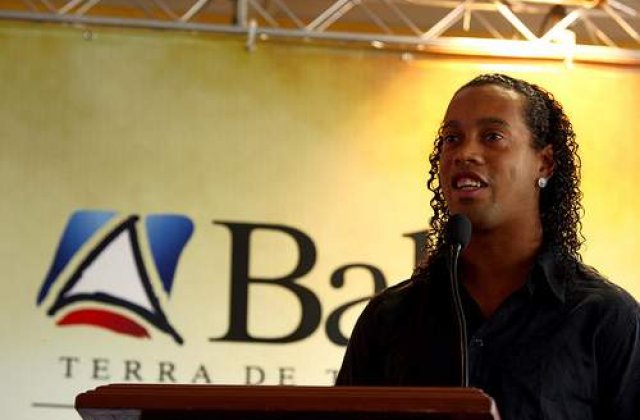 Fratele lui Ronaldinho, inchis pentru spalare de bani