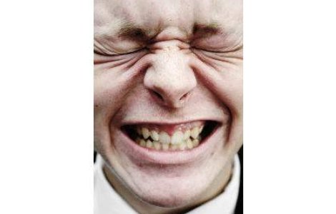 Tehnologia si durerile de oase pe care le provoaca