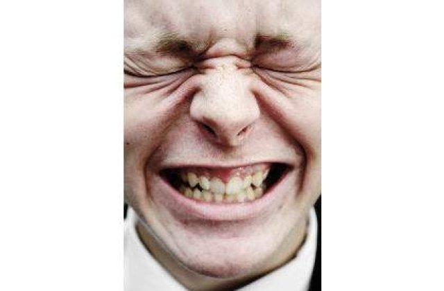 Tehnologia si durerile de oase pe care le provoaca