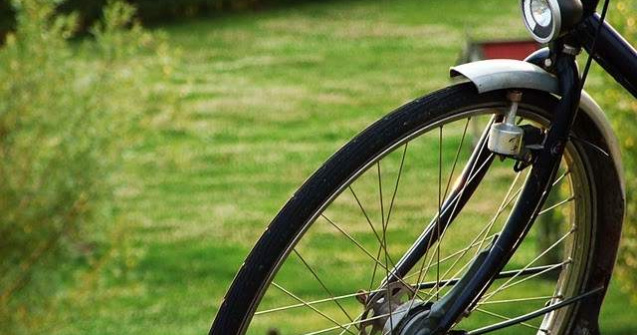 Accesorii pentru bicicleta ca sa pedalezi in siguranta