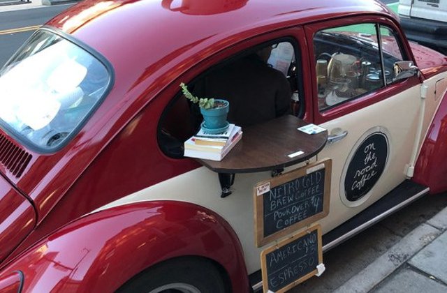 Proprietari de cafenele care nu duc lipsa de imaginatie: 10+ idei care atrag mai multi clienti