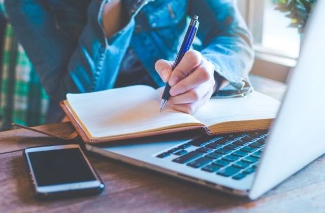 Cum se scrie corect. 15+ forme gresite ale unor cuvinte folosite frecvent in limba romana