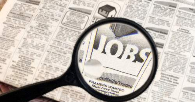 Paradoxul somerilor romani: Nu au locuri de munca, insa nici nu isi cauta