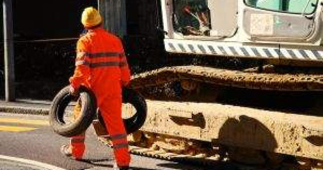 Elvetia reintroduce permisele de munca pentru cetatenii europeni