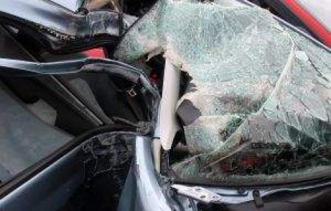 Judetul Sibiu: Trafic blocat si raniti in urma unui accident rutier