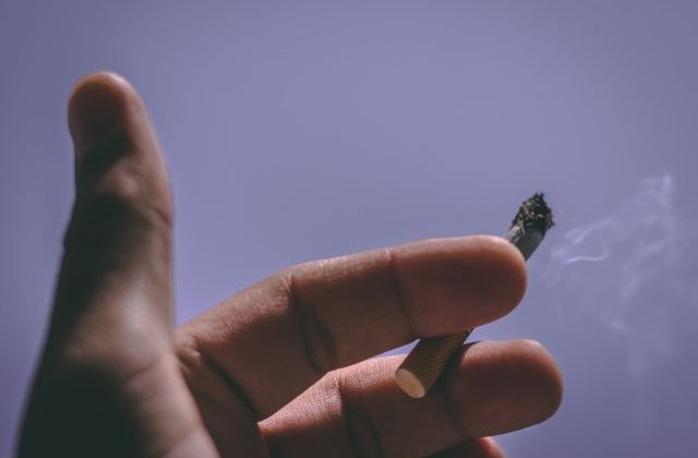 Pagube de 5.000 de lei in urma unui incendiu de la SJU Alba Iulia provocat de un pacient care a fumat intr-un loc nepermis