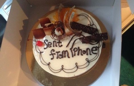  Top  10 imagini cu torturi decorate dupa instructiuni luate prea in serios