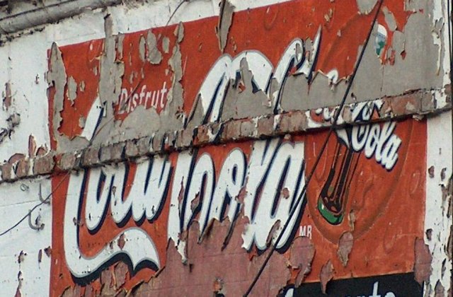 O tanara a murit din supradoza de Coca-Cola