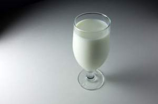 [VIDEO] Lapte praf vandut in locul laptelui natural