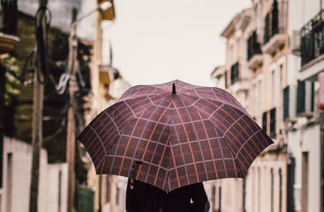 Prognoza meteo pentru intervalul 8 - 21 aprilie. Se anunta temperaturi in scadere si ploi aproape zilnic