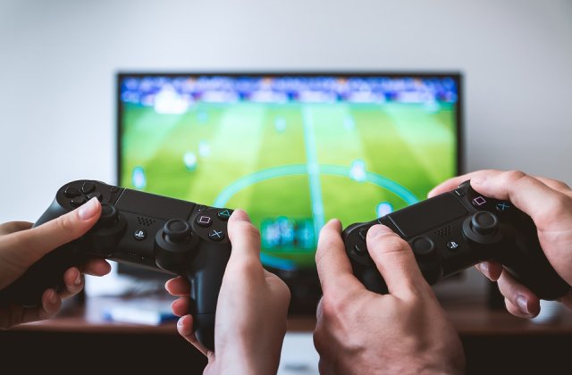 Casti de gaming care vor aduce orice joc la realitate