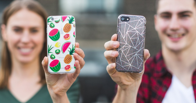 Huse pentru telefon ca sa nu mai tresari la fiecare cazatura