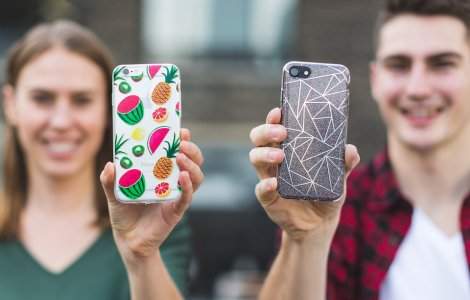 Huse pentru telefon ca sa nu mai tresari la fiecare cazatura