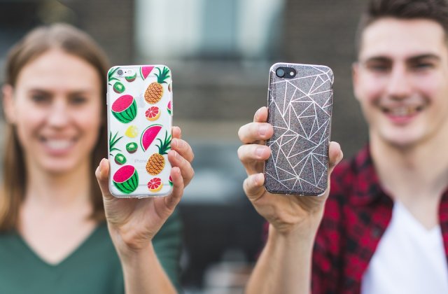 Huse pentru telefon ca sa nu mai tresari la fiecare cazatura