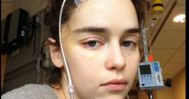 Emilia Clarke a aratat poze cu ea pe patul de spital