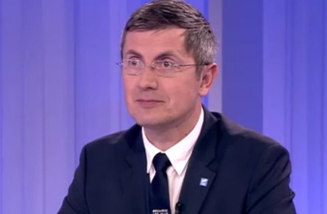 Barna: Un guvern in care ministrul Agriculturii se cearta cu cormoranii, iar ministrul Finantelor spulbera 3 miliarde de euro intr-o noapte, trebuie sa plece